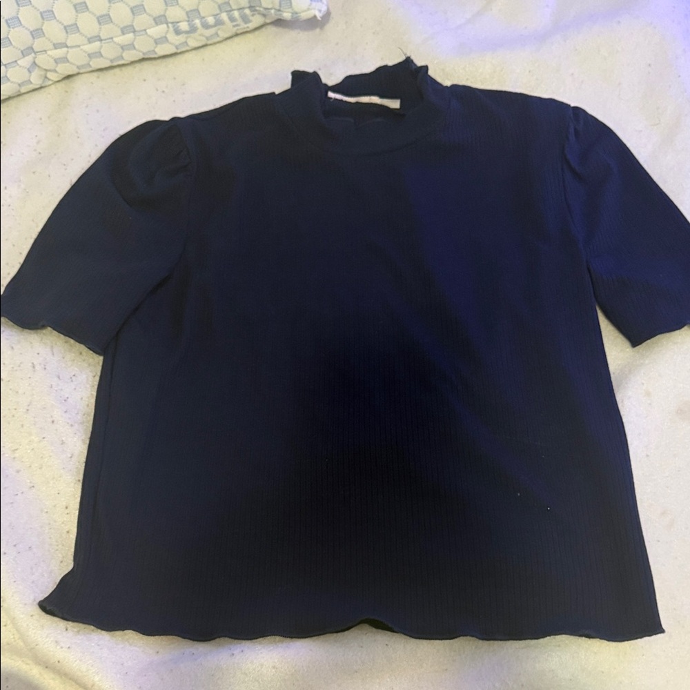 Francesca's Collections Navy Ribbed Short Sleeve Mock Neck Top